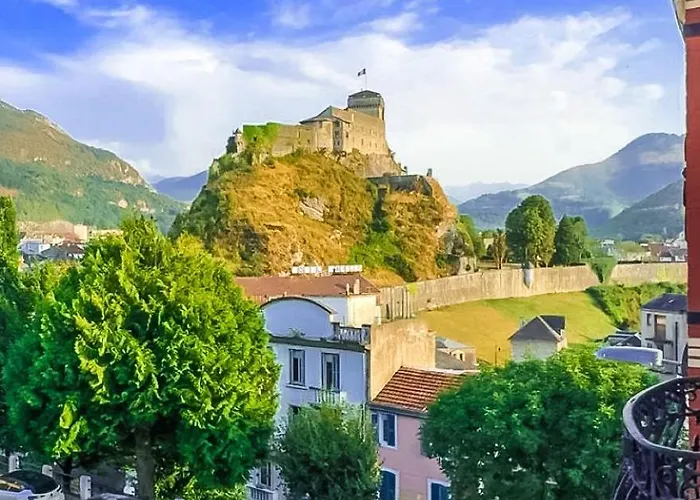 Appartement Cosy Face Au Château De